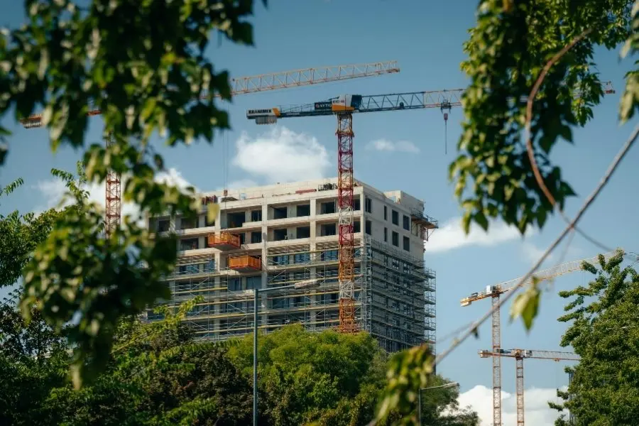 Stambene zgrade i cene stanova u Srbiji
